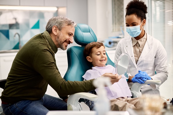 When To Take Your Child To A Family Dentist